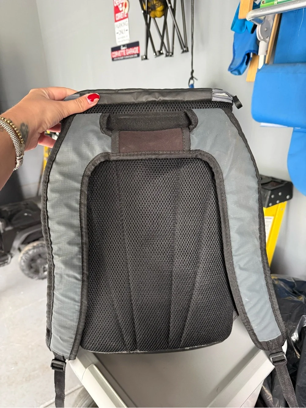 Tommy Bahama insulated backpack
